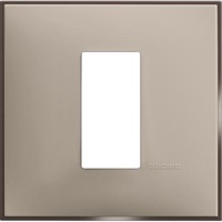 Рамка 1 мод. цвят Крем сатен (Cream satin) Classia Bticino /блистер/
