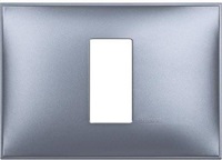 Рамка 1 мод. за монтаж върху конзола 3 мод. цвят Син металик (Blue metal) Classia Bticino /блистер/